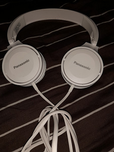Наушники (3 фото из 5)
