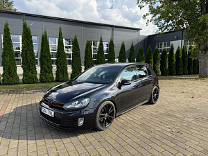 Volkswagen golf 6 GTI (2 foto / 6)