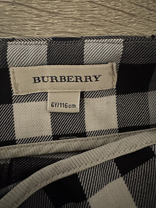 Burberry (3 foto / 4)