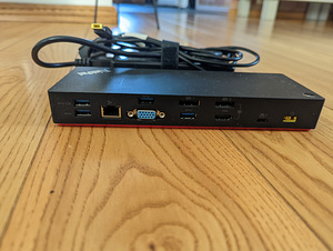 Док-станция Lenovo ThinkPad (2 фото из 3)
