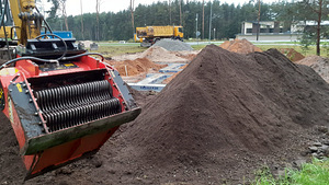 RENT Ekskavaatori laaduri Bobcat Konteiner. Prügi äravedu (9 foto / 9)
