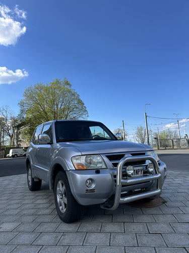 Mistubishi Pajero