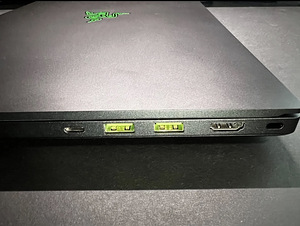 Razer Blade 15 base 4K (2020) (2 foto / 7)