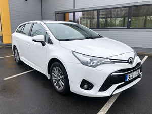 RENT BOLT ODAV SKODA OCTAVIA TOYOTA AVENSIS COMFORT (3 foto / 6)