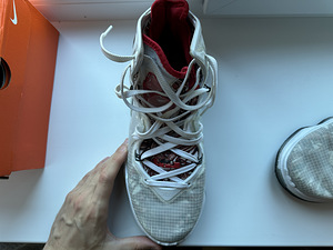 Nike LeBron 19 (8 foto / 9)