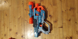 Müün lastepüstolite komplekti Nerf ja XShot. Kollektsioon-9 (6 foto / 10)