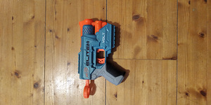 Müün lastepüstolite komplekti Nerf ja XShot. Kollektsioon-9 (7 foto / 10)