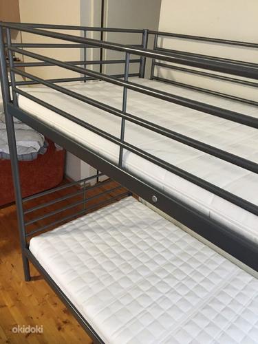 Продам кровать SVÄRTA 2-ярус. 90x200 см с матрацами (фото #5)