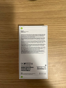 iPhone 13 новый + чехол (3 фото из 4)