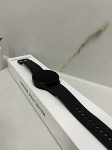 Samsung Galaxy watch4 44mm (1 foto / 4)