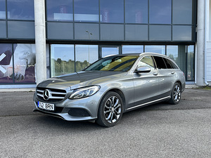 Mercedes-Benz C 180 Avantgarde (1 foto / 10)