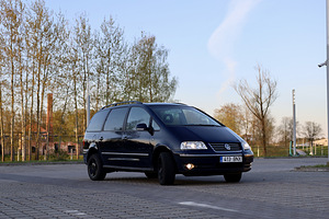VOLKSWAGEN SHARAN 2.0 103kW Manuaal (1 foto / 14)