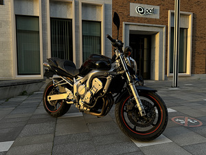 Yamaha FZ6-N 72kW 600cc (2 foto / 10)