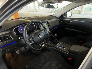 Renault Talisman (9 фото из 15)
