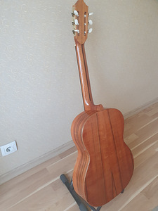 Yamaha CG-131S + Amada Strunal 770 (3 foto / 4)