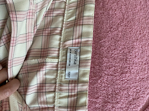 Модные брюки Bershka (3 фото из 3)