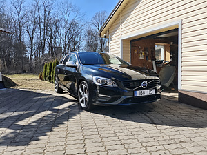 Volvo v60 plug in hybrid 2015 (1 foto / 15)
