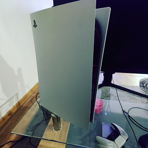 Playstation 5 (2 фото из 2)