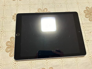 iPad 6 (iPad 2018) Gray 9.7 Wifi 32GB (2 foto / 3)