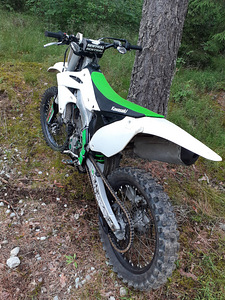 Kawasaki KX250F 2015 (2 foto / 3)