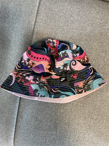 Laste kahepoolne NIKE panama (3 foto / 4)