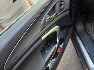 OPEL INSIGNIA SPORTS TOURER 2.0 96KW 2001 dizel automat (14 foto / 14)