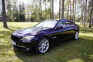 BMW 740 Individual XDRIVE 3.0 225 кВт, 2012