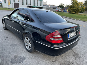 Mercedes Benz E270 Avantgarde (2 foto / 6)