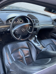 Mercedes Benz E270 Avantgarde (6 foto / 6)