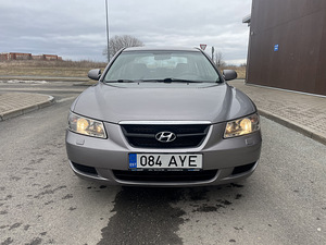 Hyundai Sonata 2.2 diisel (2 foto / 9)