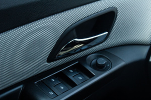 Chevrolet Cruze (7 foto / 9)