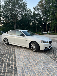 BMW f10 (2 foto / 8)