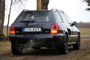 Audi A4 1.8T quattro (6 foto / 7)