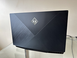 HP Omen 144Hz GTX 1660ti, i7 9750H, 16gb (5 foto / 8)