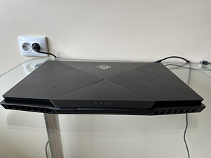 HP Omen 144Hz GTX 1660ti, i7 9750H, 16gb (6 foto / 8)