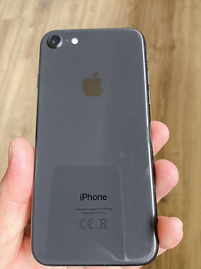 iPhone SE 2020 128gb (1 фото из 7)