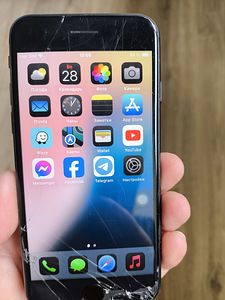 iPhone SE 2020 128gb (3 фото из 7)