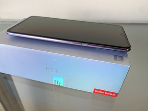 Xiaomi Mi9 128gb (4 фото из 7)