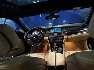 BMW 530 Xdrive (6 foto / 12)