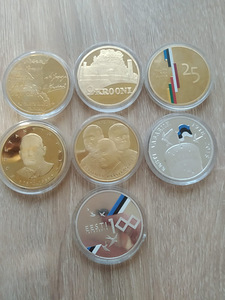 Продаю марки и монеты (1 фото из 3)