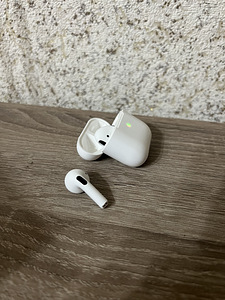 Airpods pro 4 koopia (2 foto / 3)