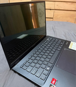 ASUS ZenBook 14 OLED (2 foto / 7)