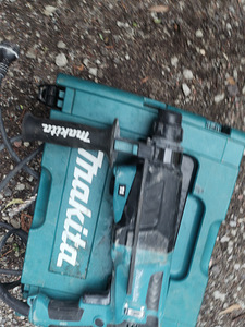 Makita hr 2630 (2 foto / 4)