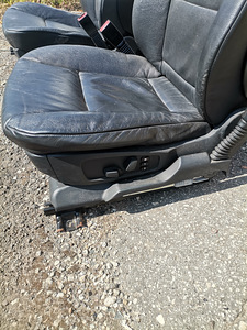 BMW e60 nahkistmed (7 foto / 9)