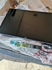 Lg42 la 640. Smart (1 foto / 8)
