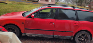 Volkswagen Passat (1 foto / 5)