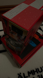 Nintendo Switch Neon Red Blue (3 foto / 4)