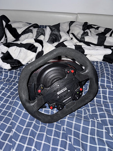 Thrustsmaster TS-xw Racer mängurool (1 foto / 2)