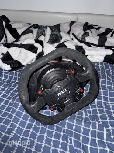 Thrustsmaster TS-xw Racer mängurool