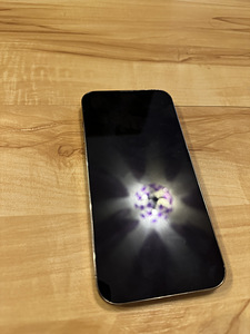 iPhone 13 Pro Max 256GB Gold. (6 foto / 7)